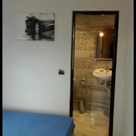 Guest 23 3* בניה