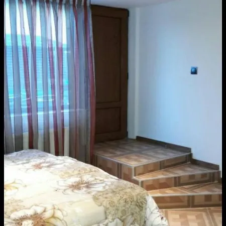 Guest 23 3* בניה